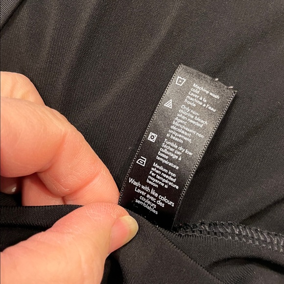 😍SHOW SPECIAL - GEORGE Black Stretch Top with Silver Bead at Neck Size Large - Picture 7 of 8